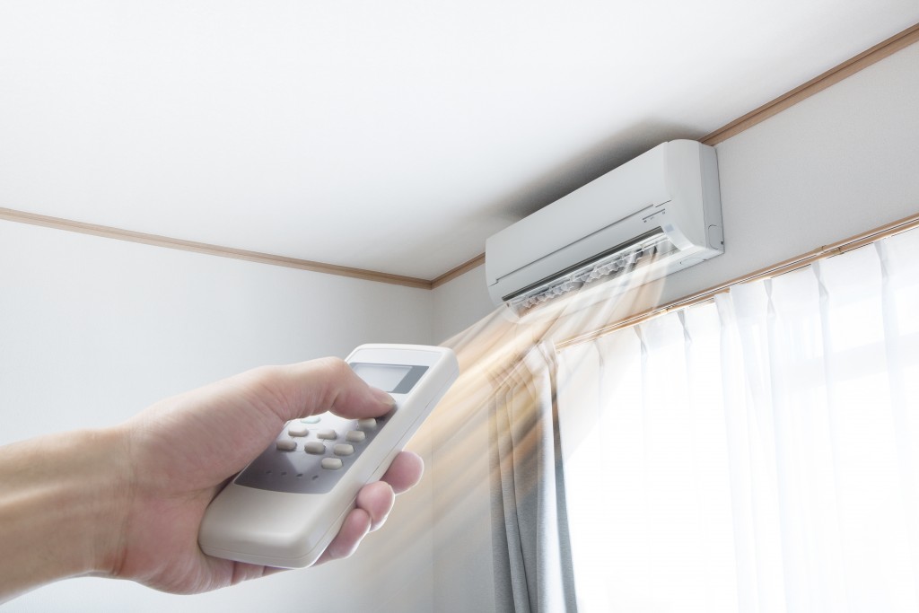 adjusting ac temperature